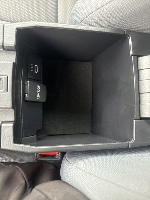 Used 2025 Toyota Corolla Cross AWD Hybrid image 28
