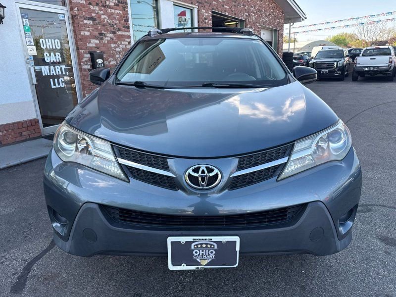 Used 2014 Toyota RAV4 LE AWD/4WD image 2
