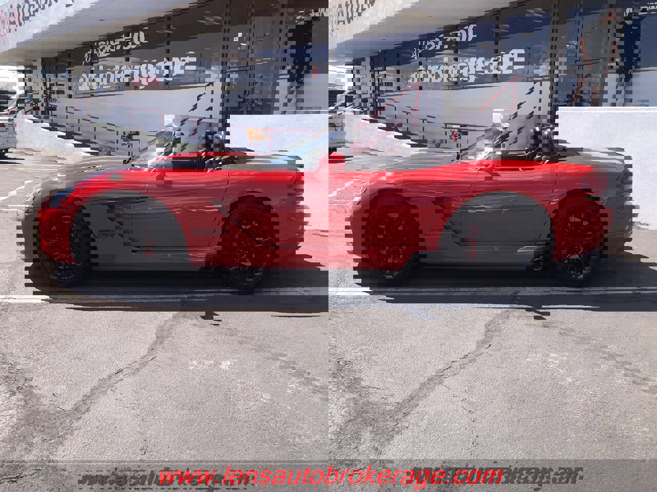 Used 2005 Dodge Viper SRT-10 image 10