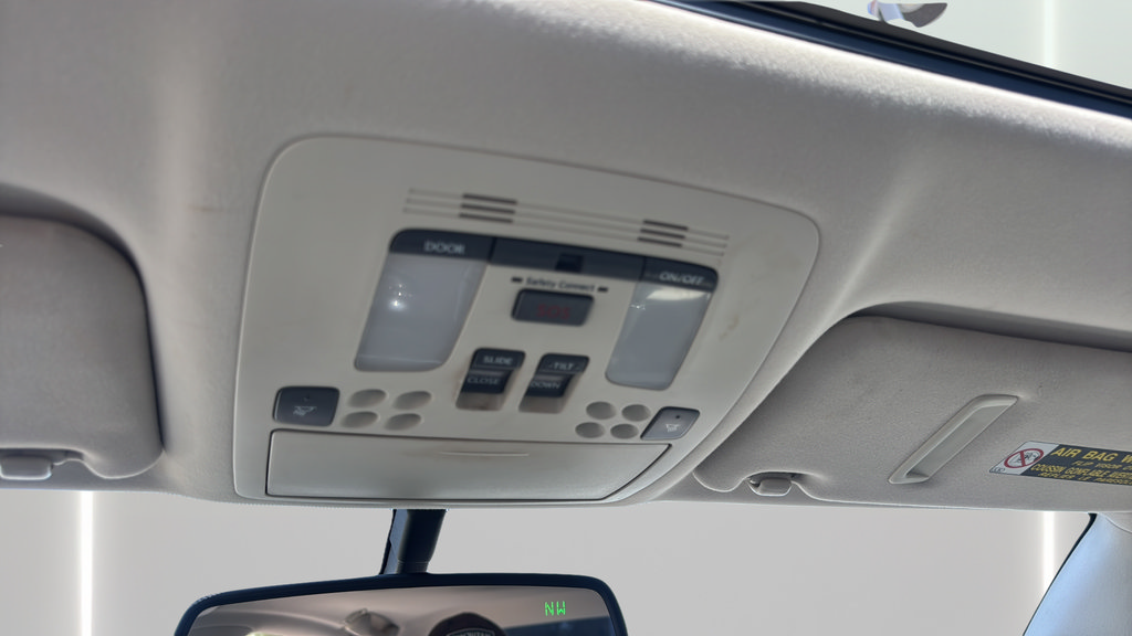 Used 2011 Lexus IS 250 w/ Premium Pkg Value Edition RWD image 18