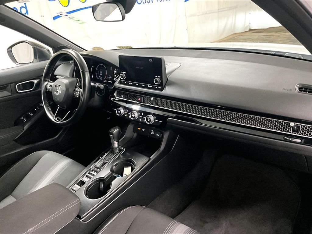 Used 2022 Honda Civic Sport image 13