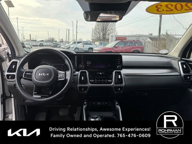 Used 2023 Kia Sorento EX image 10
