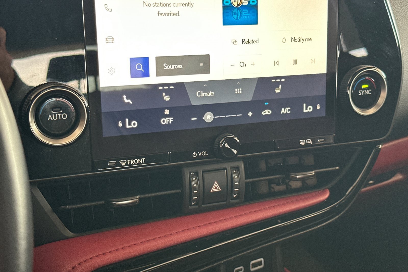 Certified 2025 Lexus NX 250 FWD image 17