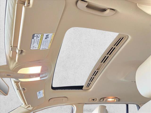Used 2012 Mercedes-Benz GL 550 4MATIC image 12