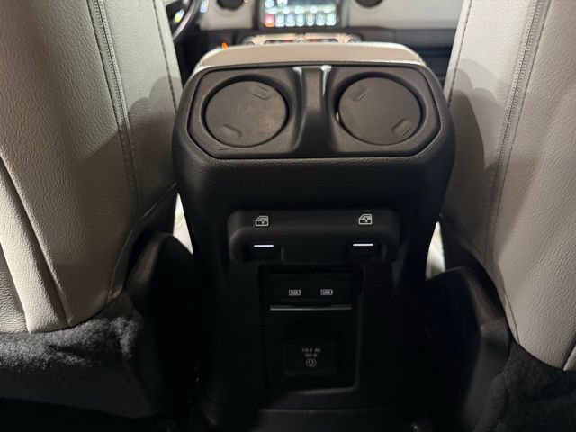 Used 2021 Jeep Wrangler Unlimited Sahara AWD/4WD image 11
