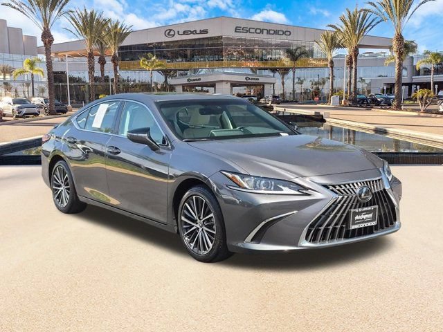Used 2025 Lexus ES 300h w/ Premium Package FWD image 3