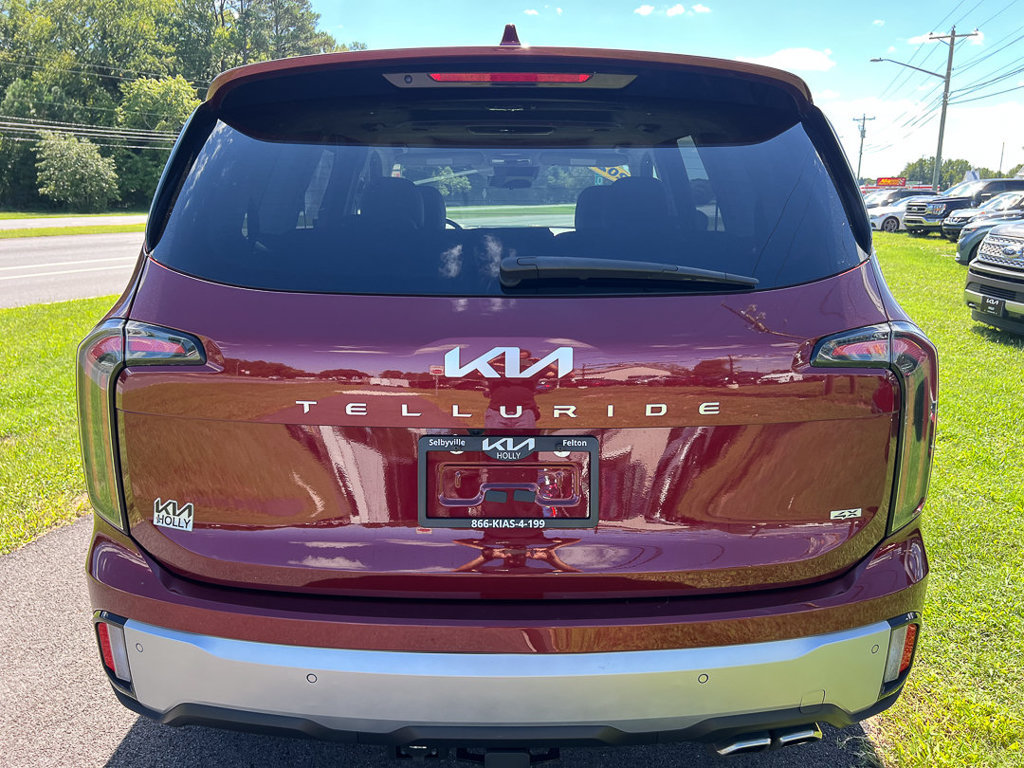 Used 2024 Kia Telluride SX Prestige w/ Towing Package AWD/4WD image 5