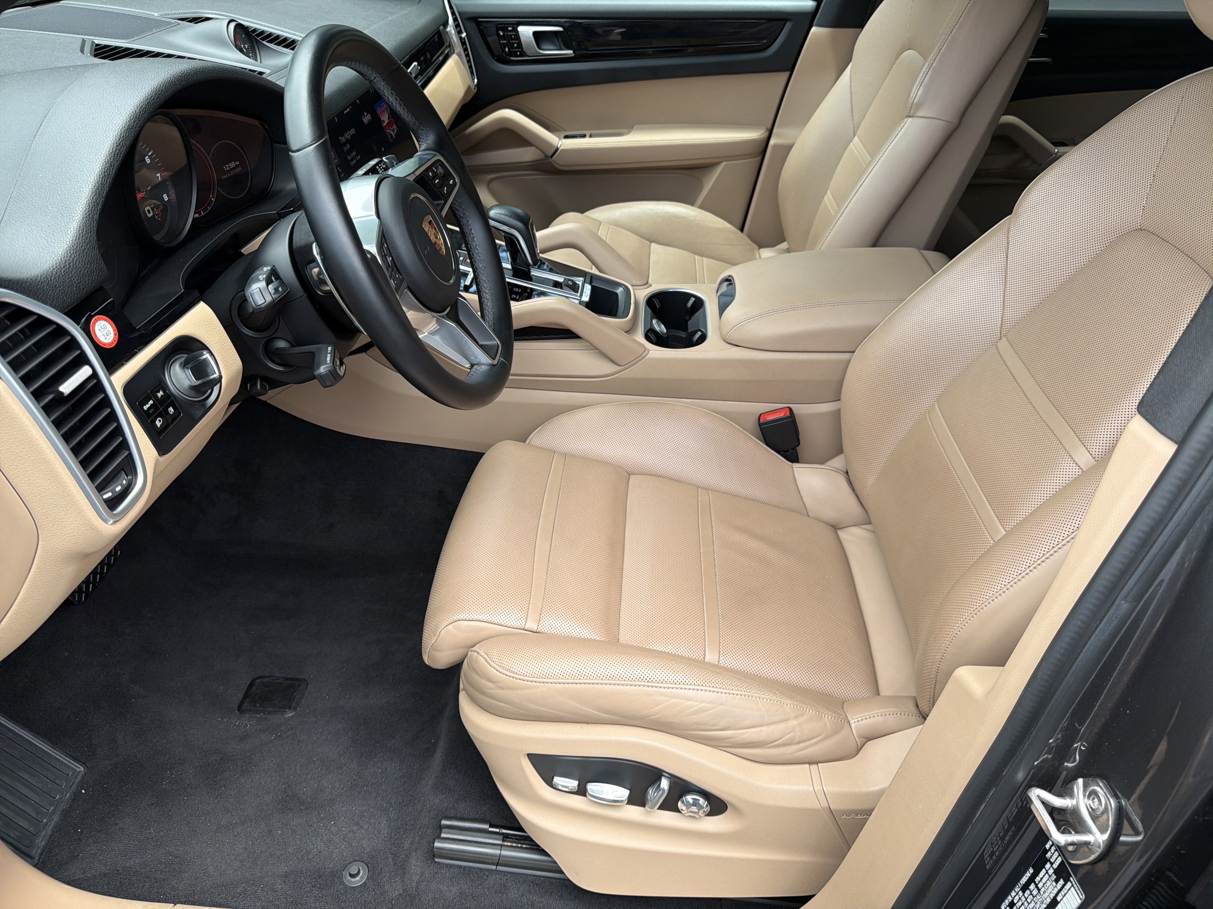 Used 2019 Porsche Cayenne AWD/4WD image 11