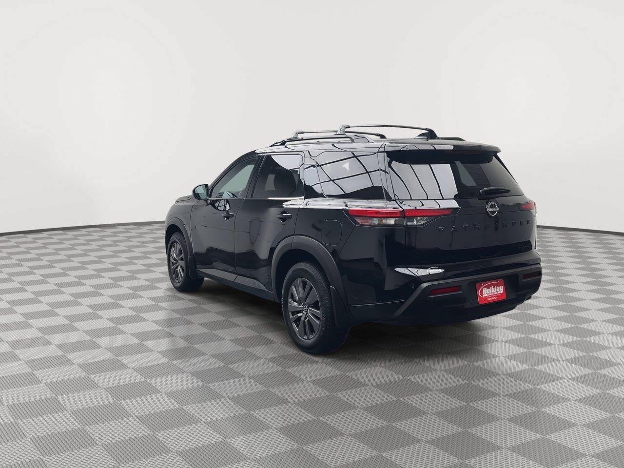 Used 2024 Nissan Pathfinder SV w/ Black Appearance Package AWD/4WD image 34