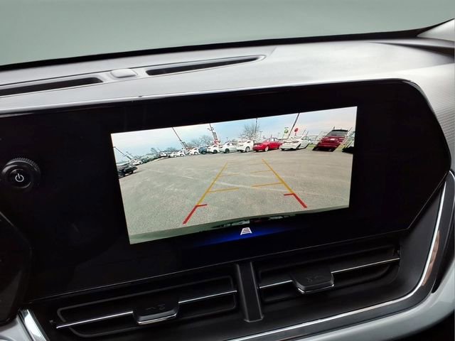 Used 2025 Chevrolet Trax LT FWD image 21