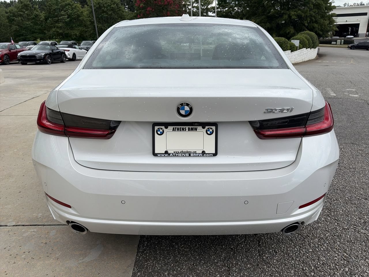 Used 2025 BMW 330i Sedan RWD image 12
