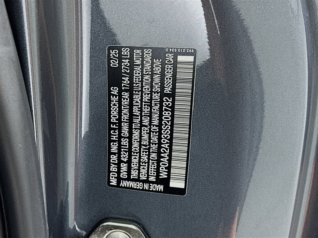 Certified 2025 Porsche 911 Carrera RWD image 33
