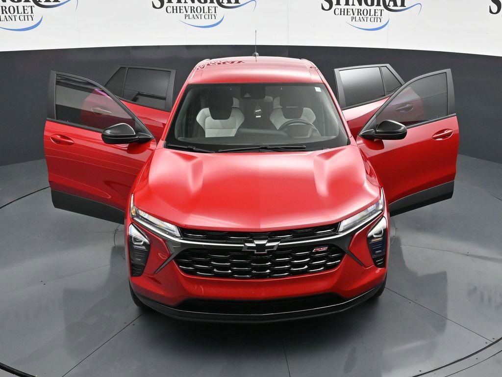 Used 2026 Chevrolet Trax RS image 25