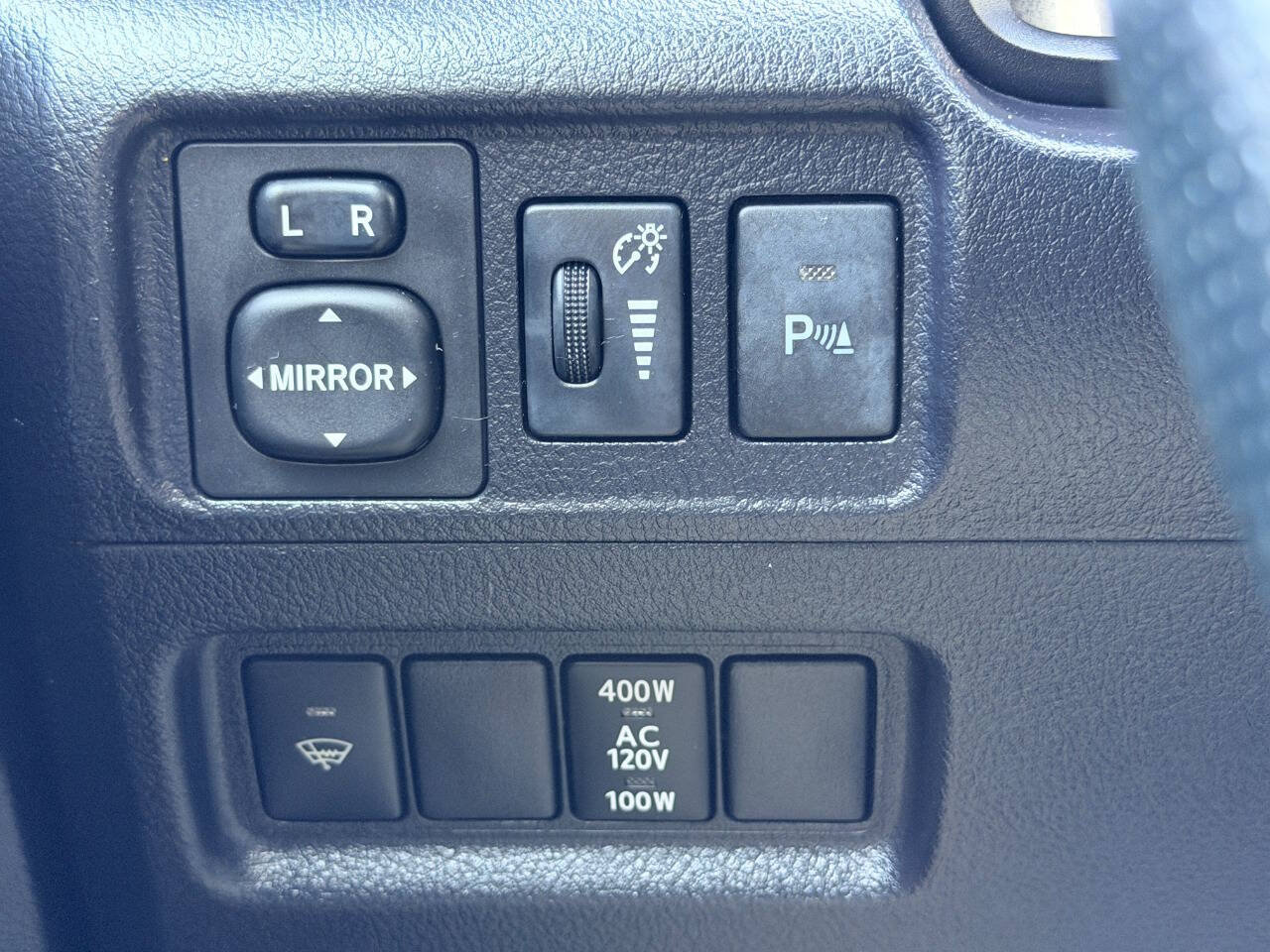 Used 2016 Toyota 4Runner Limited AWD/4WD image 40