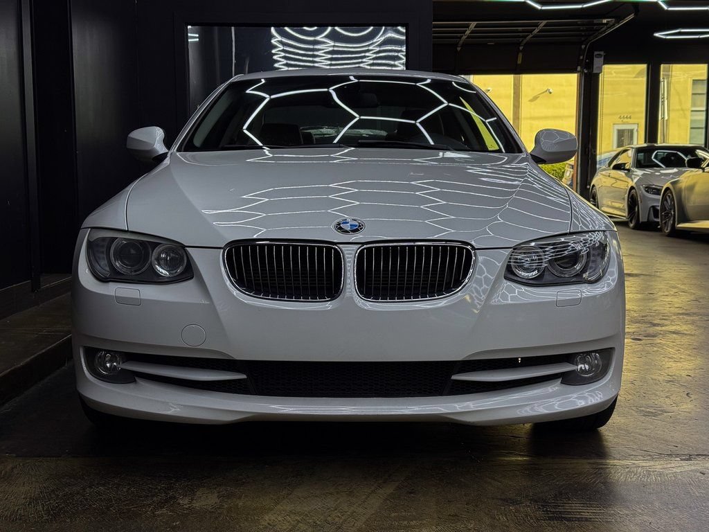 Used 2011 BMW 335i xDrive Coupe AWD/4WD image 2