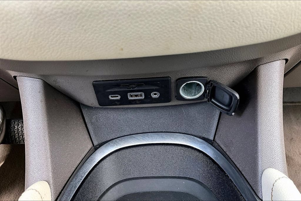 Used 2024 Chevrolet Malibu LT FWD image 15