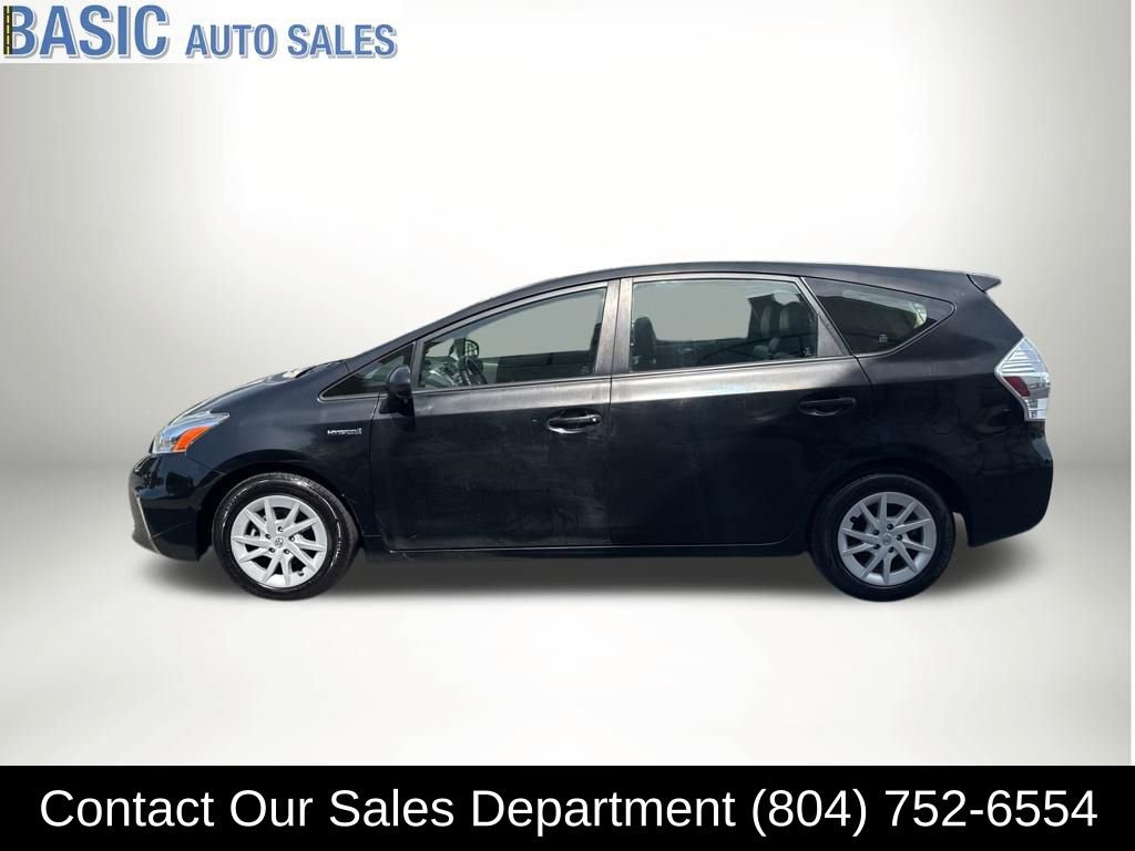 Used 2014 Toyota Prius V Three w/ Preferred Accessory Package FWD image 1