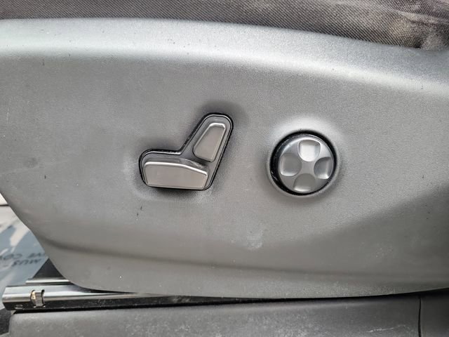 Used 2022 Chrysler Pacifica Touring-L image 21