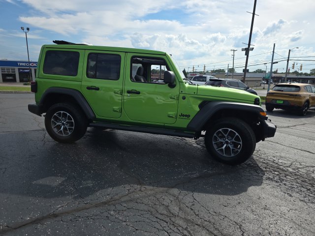 Used 2025 Jeep Wrangler Unlimited Sport AWD/4WD image 10