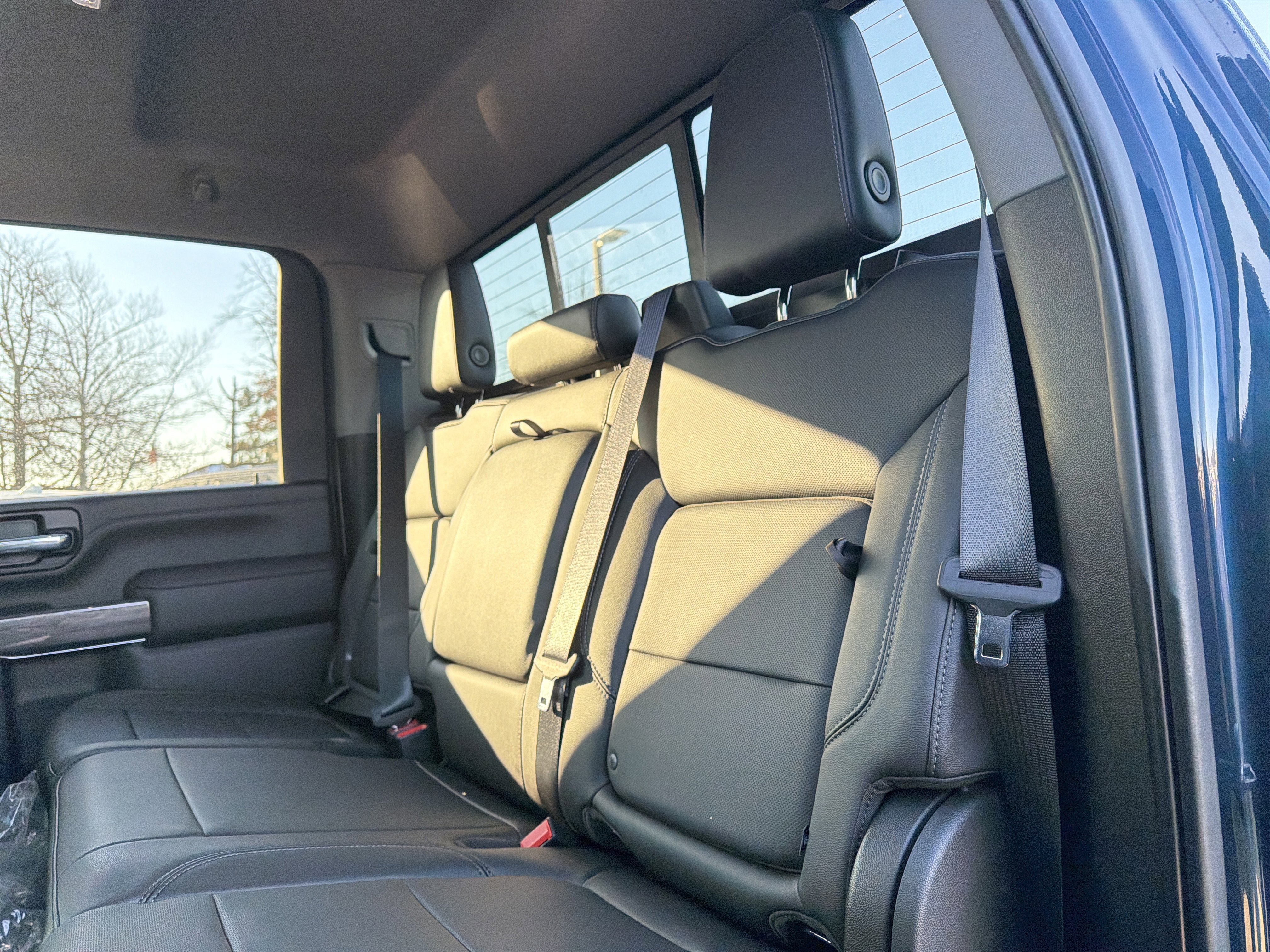 Used 2021 Chevrolet Silverado 2500 LTZ w/ LTZ Plus Package image 28