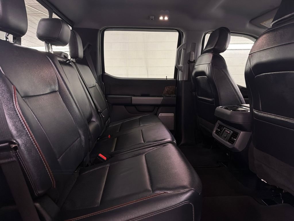 Used 2024 Ford F250 Lariat w/ Chrome Package image 28