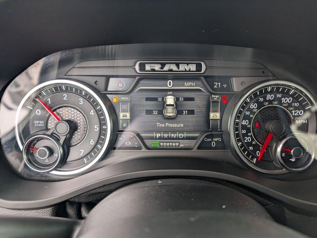 Used 2019 RAM 1500 Laramie AWD/4WD image 29