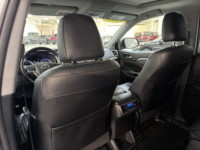 Used 2019 Toyota Highlander Limited w/ Protection Package #3 AWD/4WD image 20