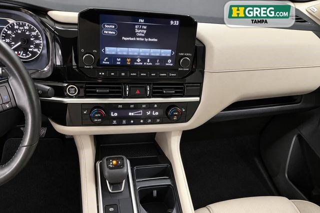 Used 2022 Nissan Pathfinder SL w/ SL Premium Package FWD image 13