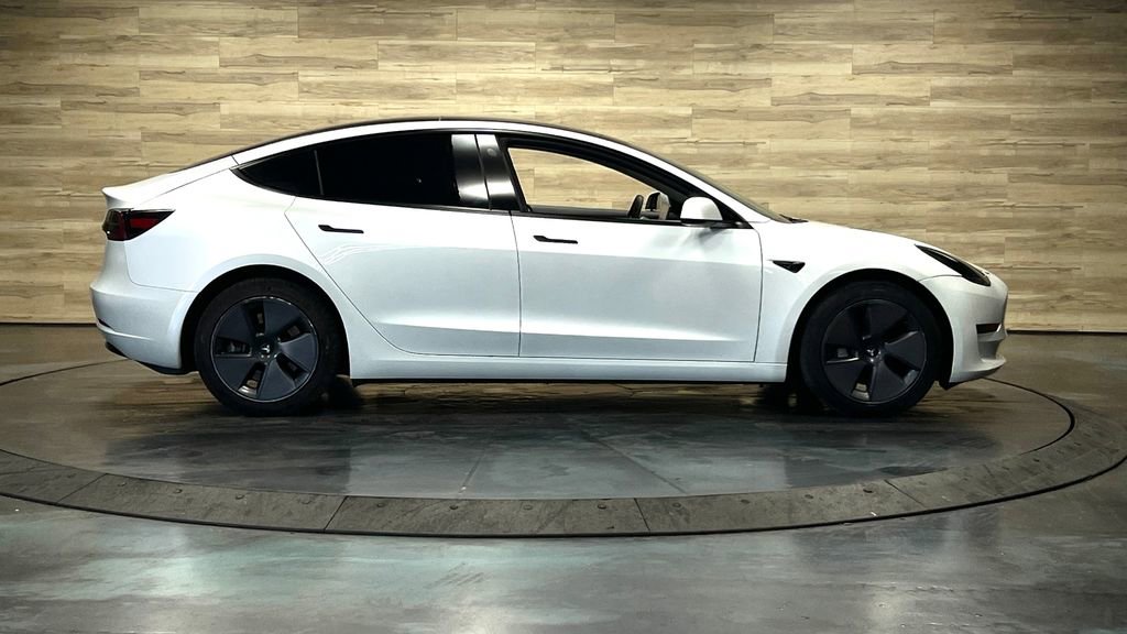 Used 2023 Tesla Model 3 Standard Range RWD image 18