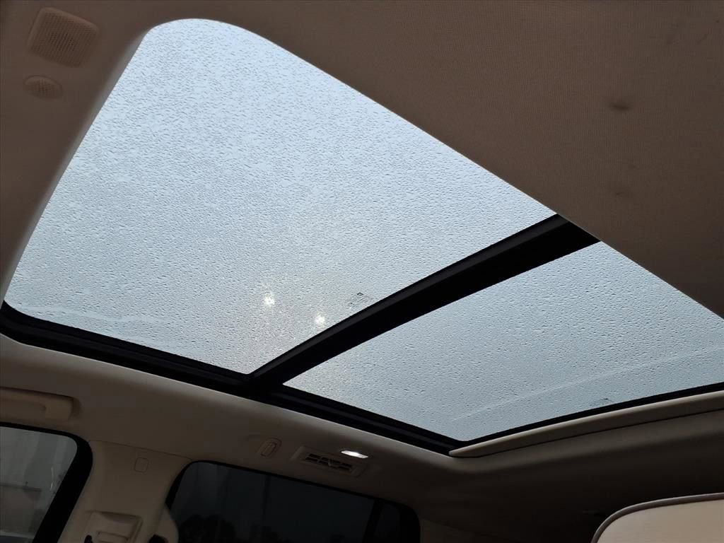 Used 2023 GMC Yukon Denali image 11