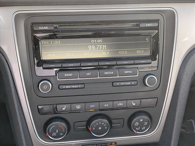 Used 2014 Volkswagen Passat 1.8T Wolfsburg Edition image 13