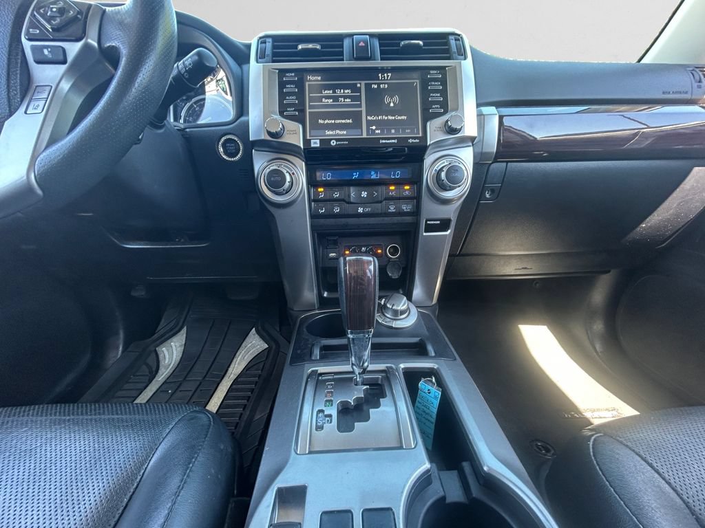 Used 2022 Toyota 4Runner Limited AWD/4WD image 11