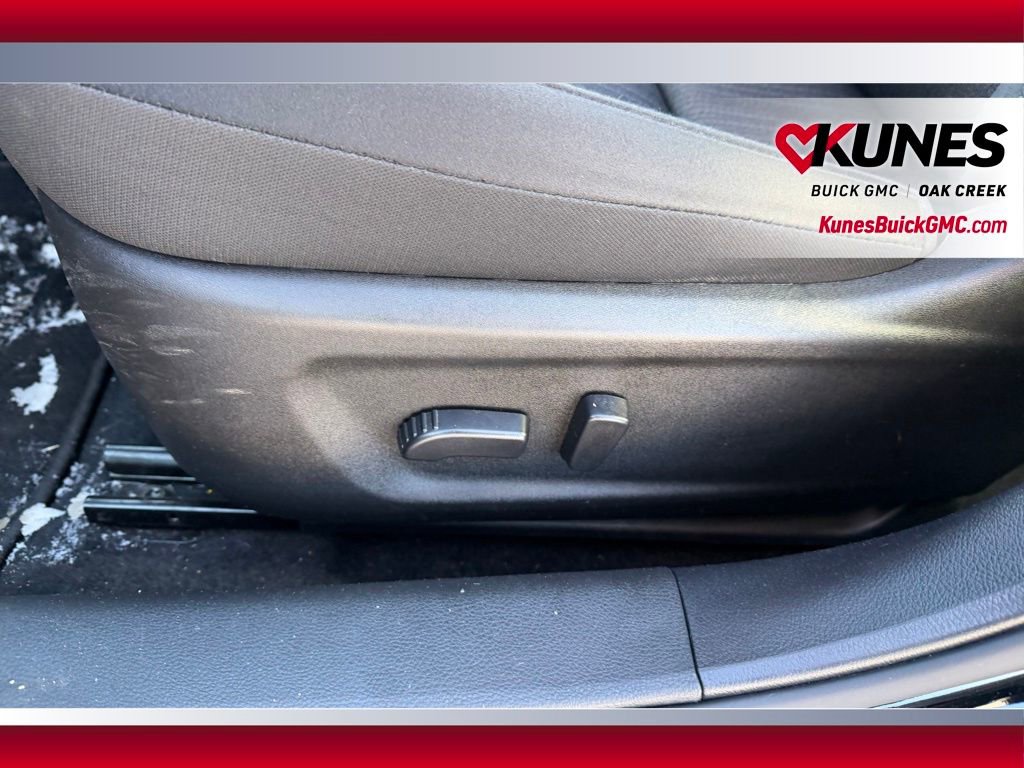 Used 2024 Nissan Altima 2.5 SV image 10