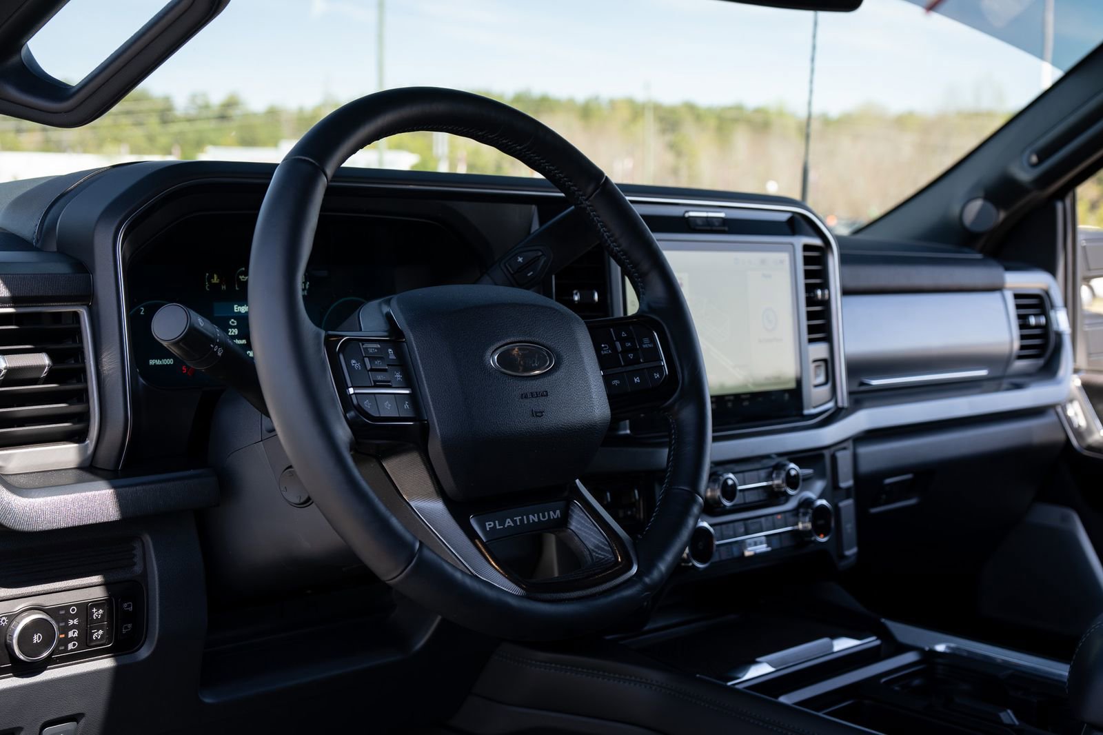 Used 2025 Ford F250 Platinum image 27