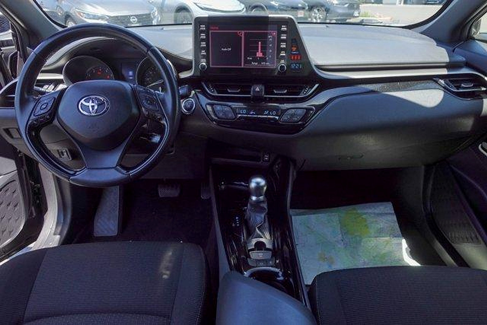 Used 2019 Toyota C-HR XLE FWD image 23