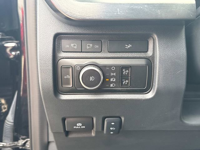 Used 2024 Ford F350 Lariat w/ FX4 Off-Road Package image 27