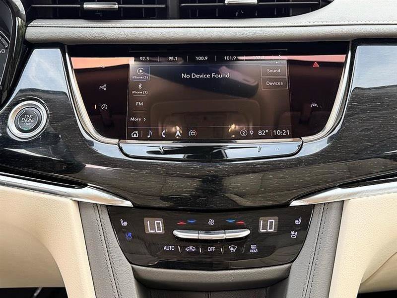 Used 2022 Cadillac XT6 Premium Luxury w/ Technology Package FWD image 38