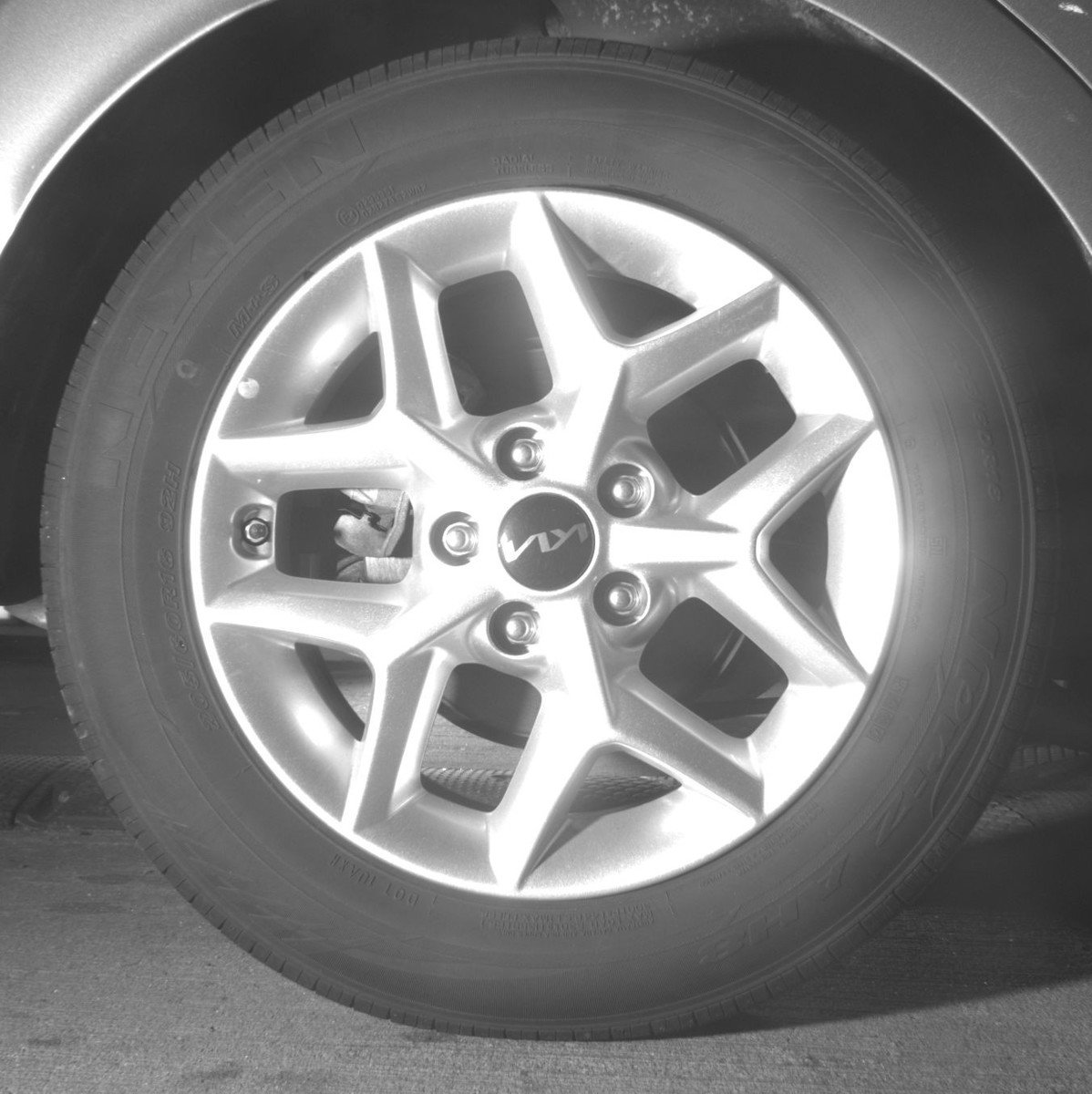 Used 2025 Kia Soul LX w/ LX Technology Package FWD image 15