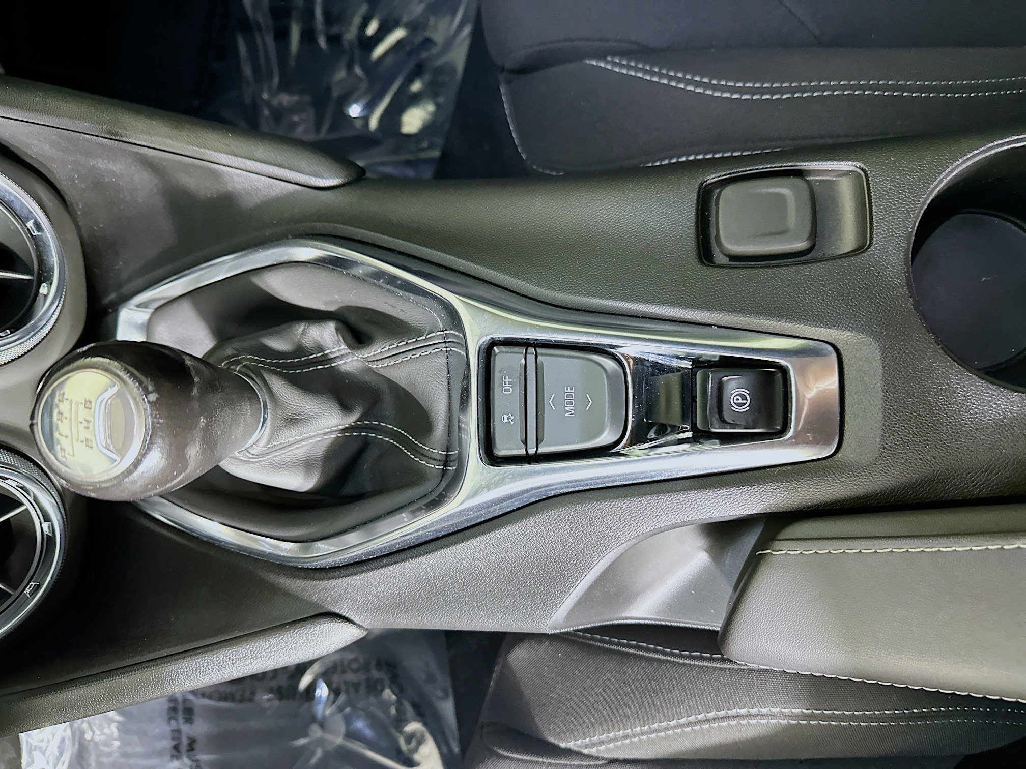 Used 2019 Chevrolet Camaro LS RWD image 22