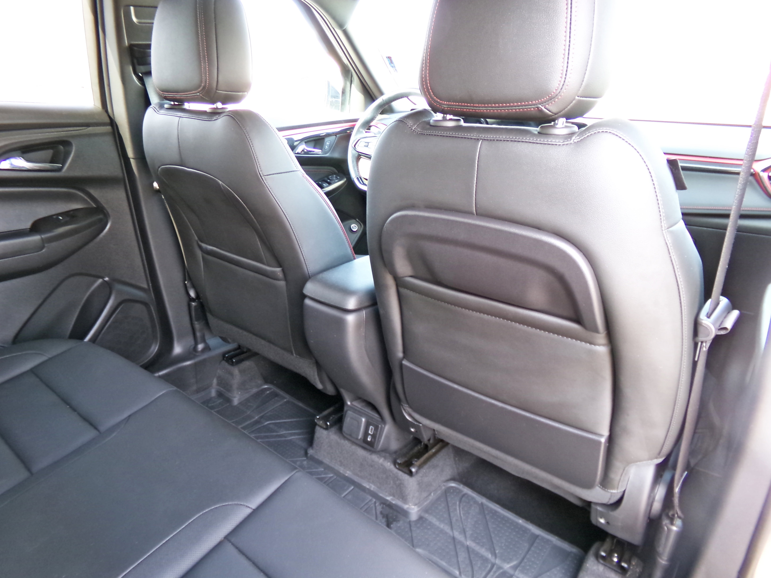 Used 2024 Chevrolet TrailBlazer RS w/ Convenience Package FWD image 15