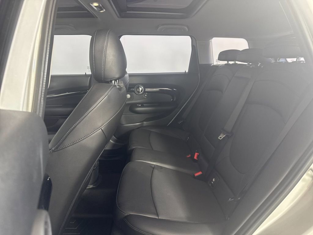 Used 2019 MINI Cooper Clubman S w/ Premium Package image 32