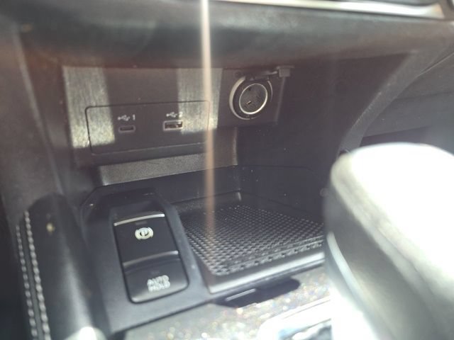 Used 2024 Nissan Kicks SV FWD image 20
