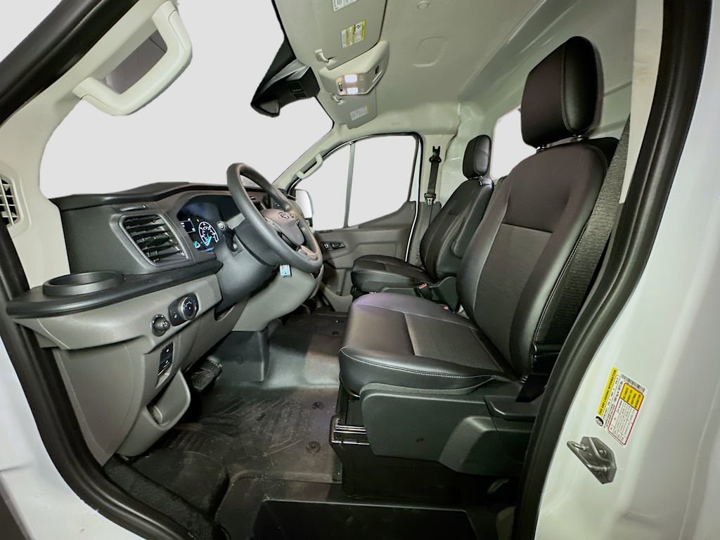 New 2025 Ford Transit 250 Low Roof RWD image 14