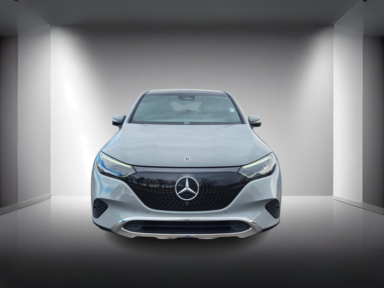 Used 2023 Mercedes-Benz EQE 350+ 4MATIC SUV image 6