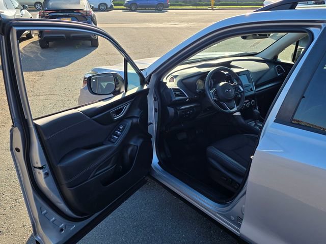 Used 2020 Subaru Forester Premium image 42