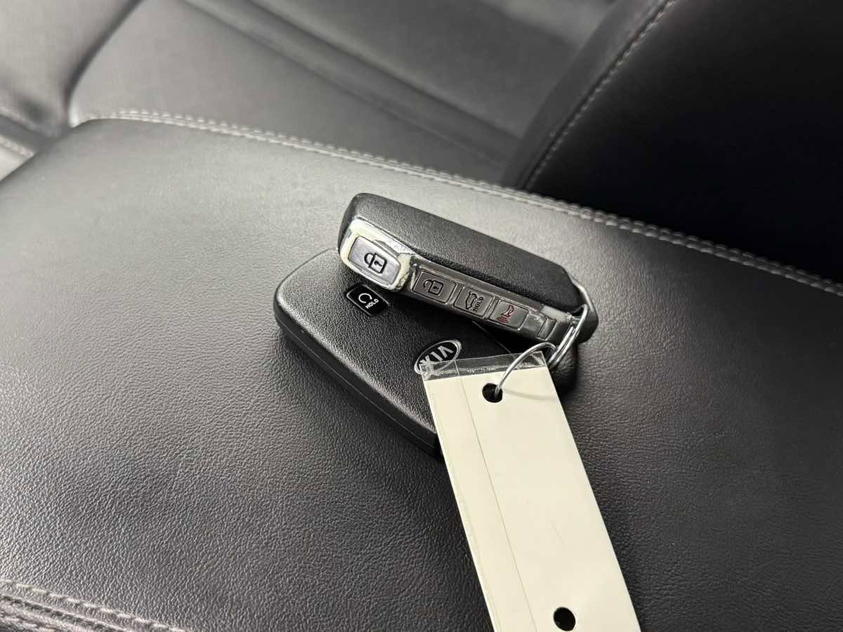 Used 2021 Kia Sorento EX image 33