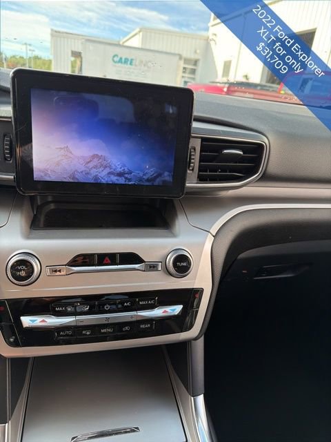 Used 2022 Ford Explorer XLT w/ Equipment Group 202A image 30