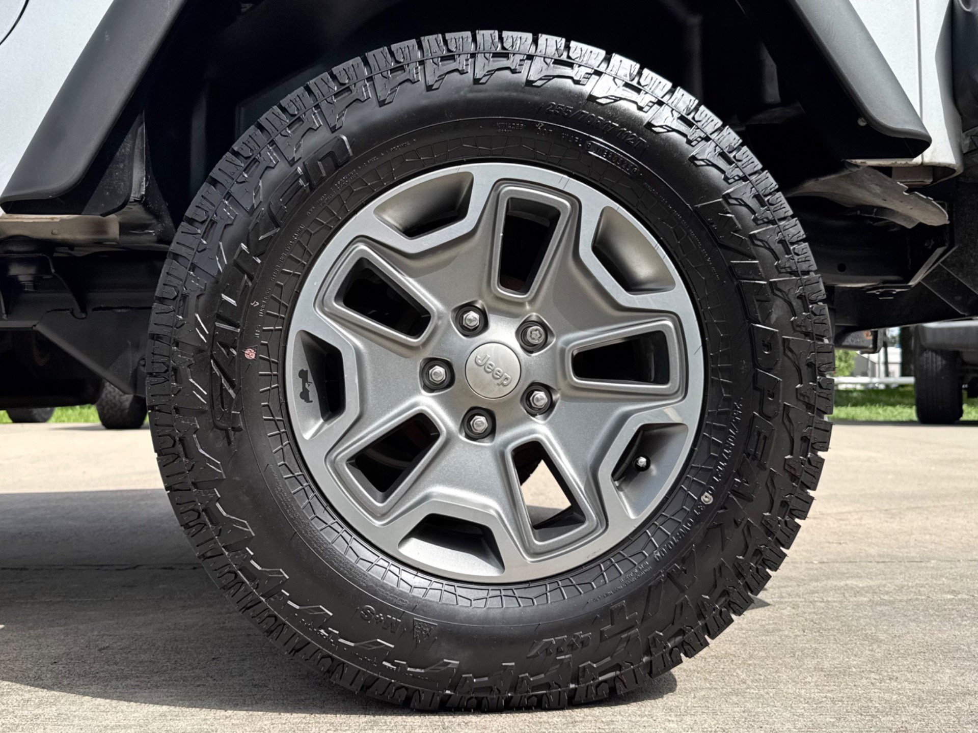 Used 2006 Jeep Wrangler X AWD/4WD image 9