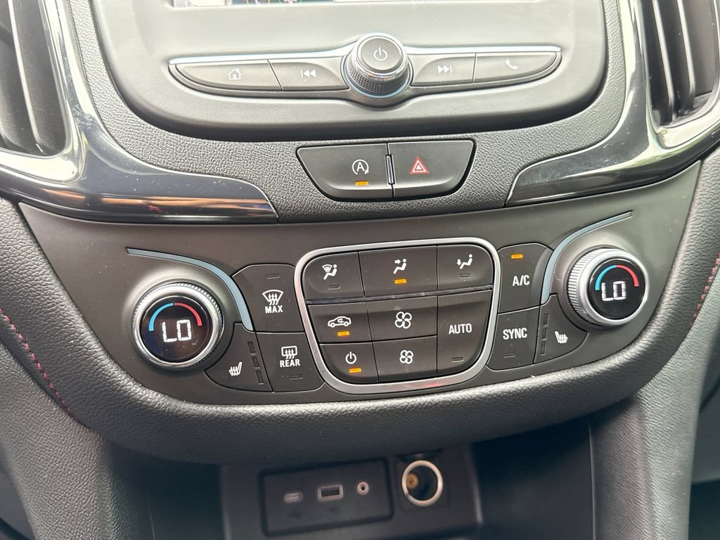 Used 2023 Chevrolet Equinox RS AWD/4WD image 16