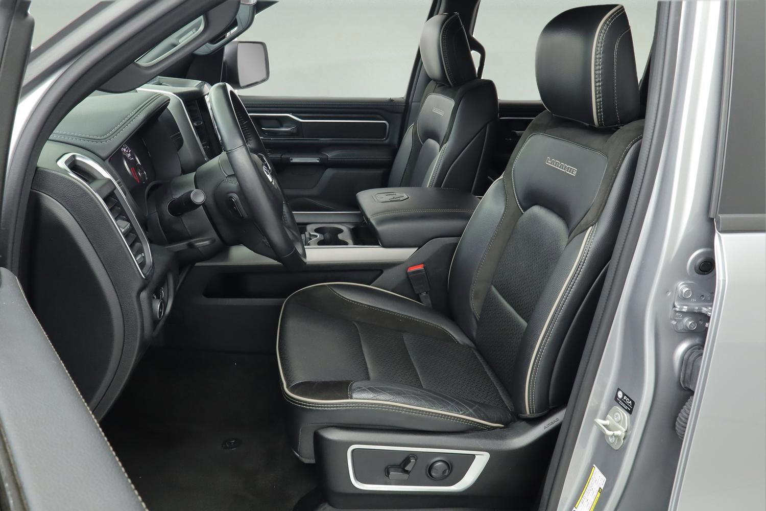 Used 2024 RAM 1500 Laramie image 26